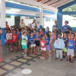 ENTREGA DOS KITS ESCOLARES PEQUENO APRENDIZ CEI