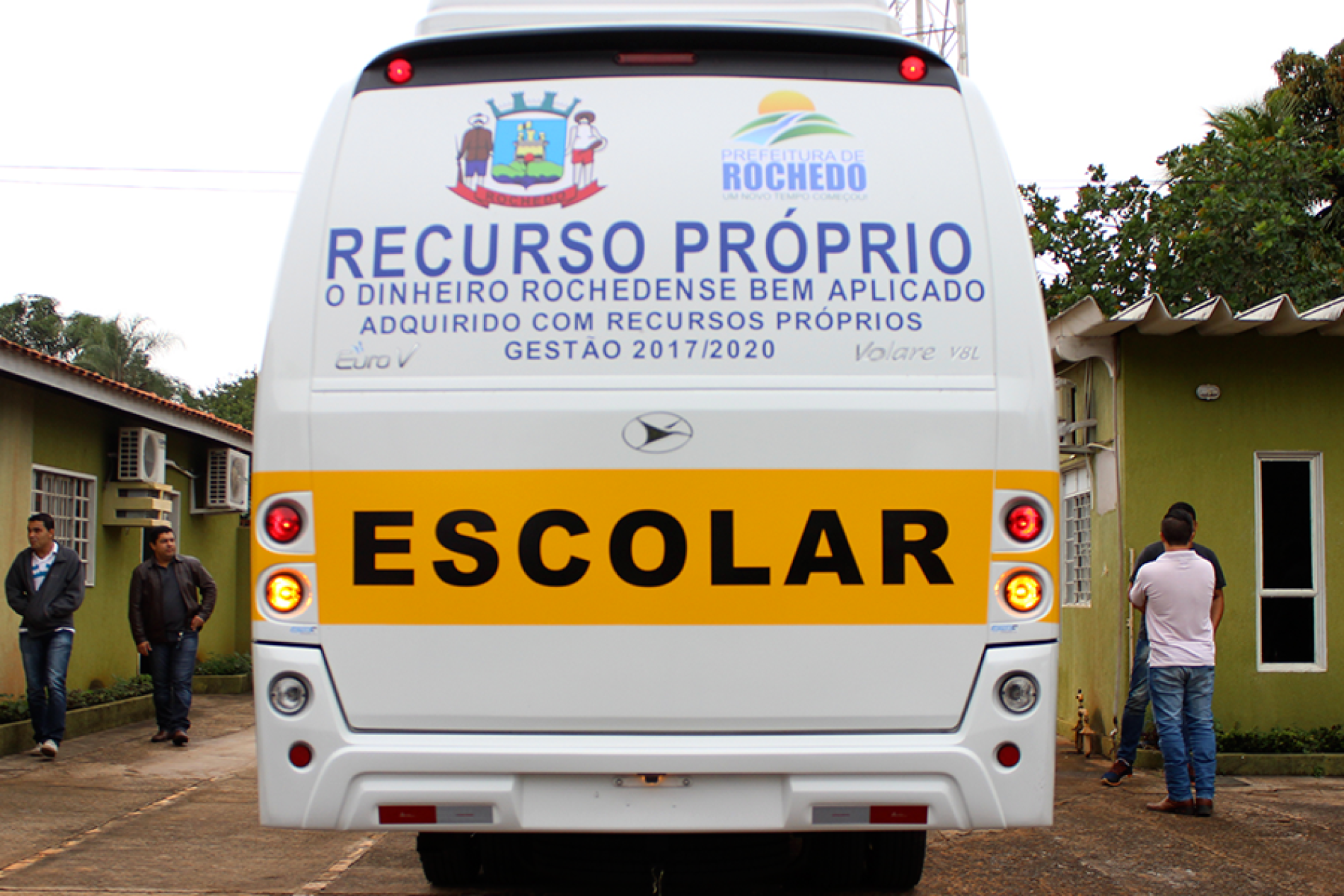 Chegou o Micro-Ônibus comprado com recursos próprios pelo Prefeito Juninho Ribeiro.