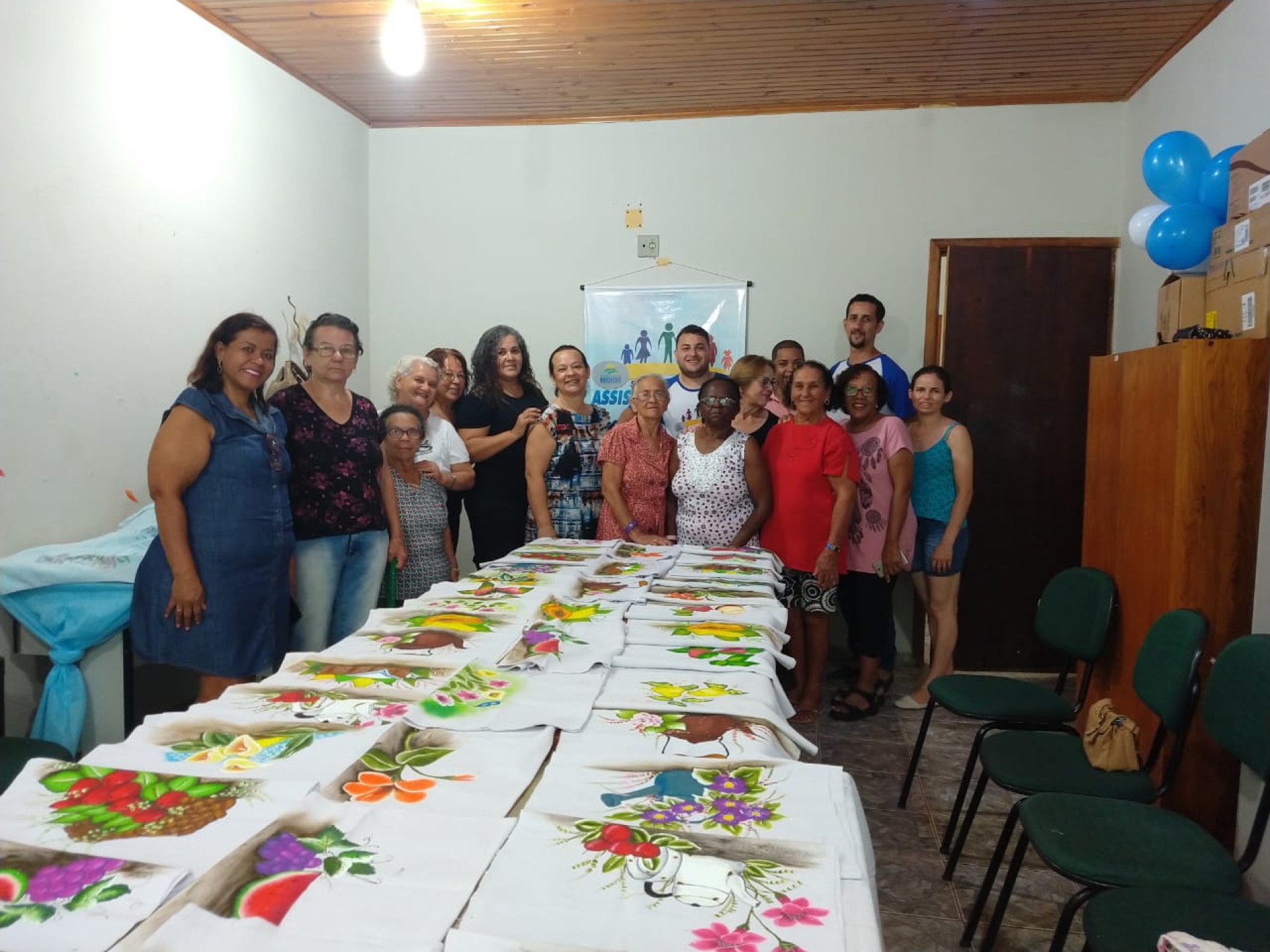 ENCERRAMENTO CURSO DE PINTURA NO TECIDO