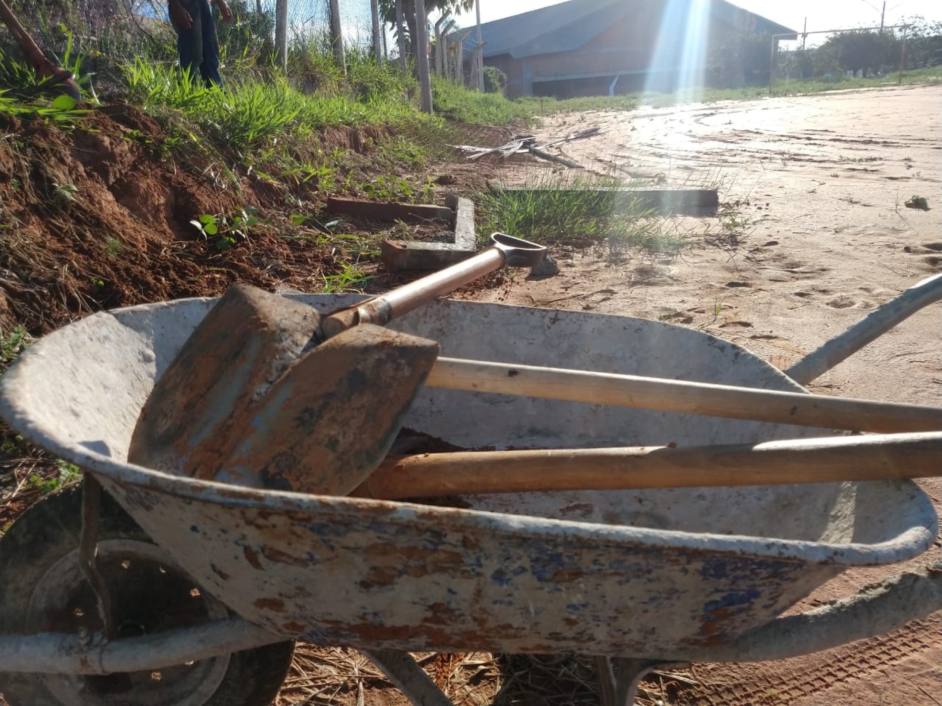 MAIS UMA OBRA COM RECURSOS PRÓPRIOS