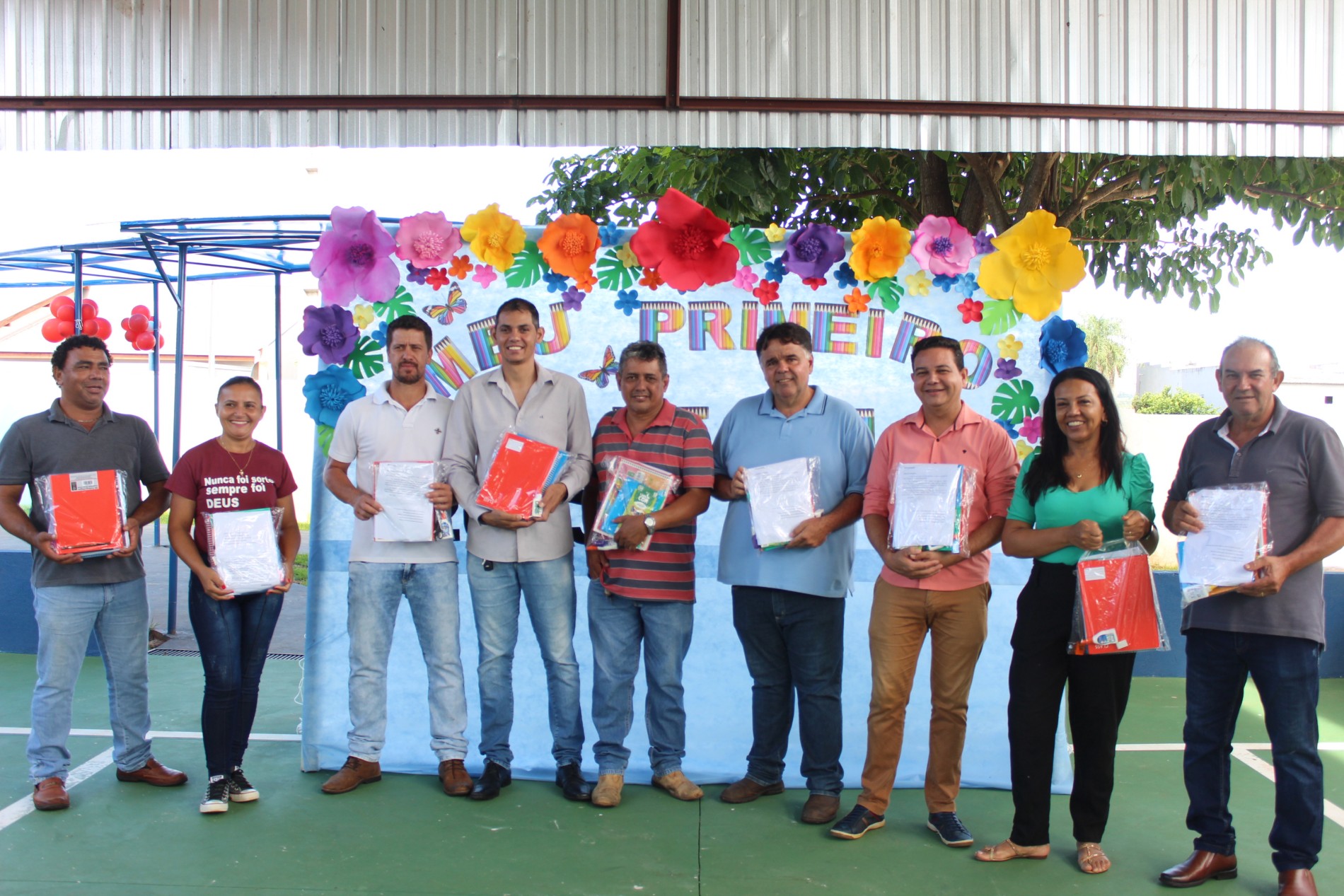 ENTREGA DOS MATERIAIS ESCOLARES "2023"