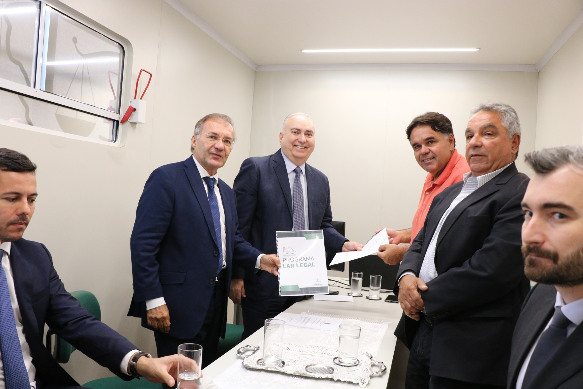 CARRETA DA JUSTIÇA APRESENTA LAR LEGAL EM ROCHEDO COM A PRESENÇA DO PRESIDENTE DO TJMS E FINALIZA OS ATENTIMENTOS EM ROCHEDO