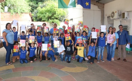 ENTREGA DOS MATERIAIS ESCOLARES "2024"
