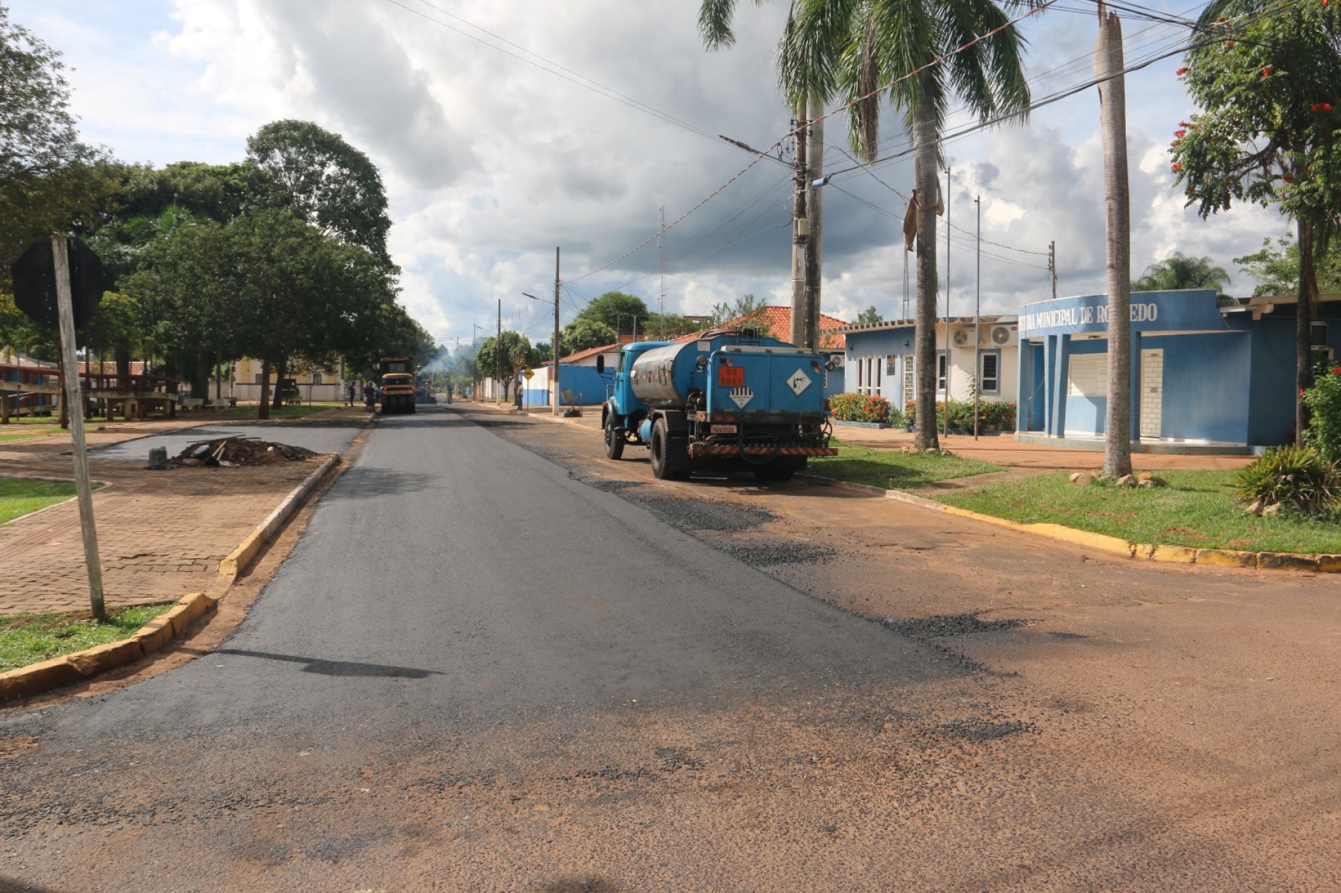 RECAPEAMENTO NAS RUAS DA CIDADE – O NOVO TEMPO CONTINUA E NÃO PARA